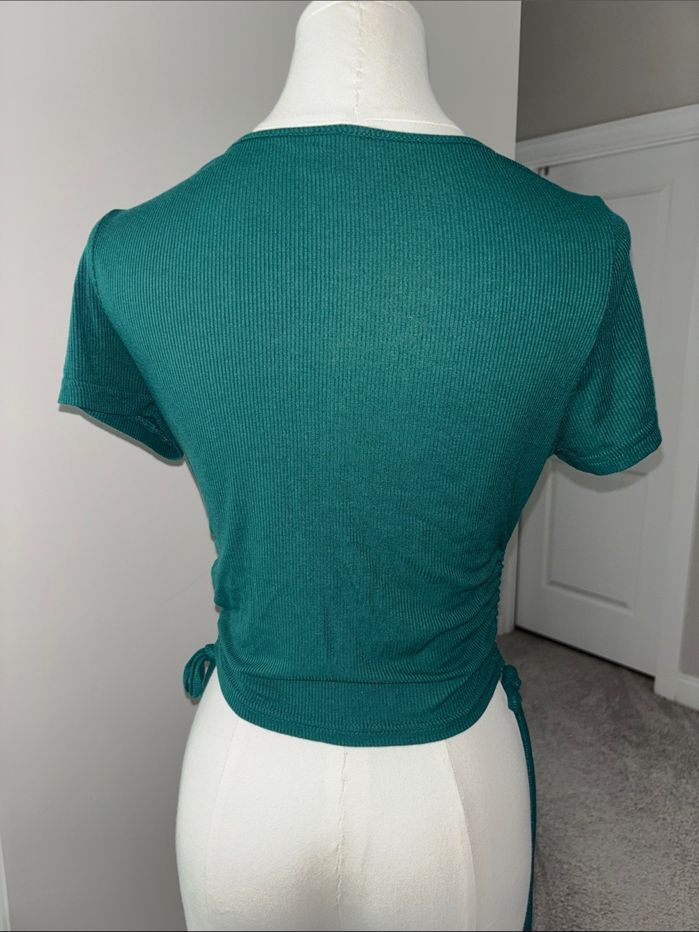 3 Women’s Short Sleeve Wrap Crop Top - Black, White, Green - Picture 4 of 6
